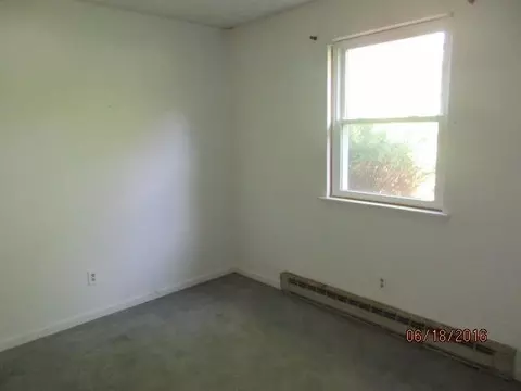 103 Moss St, Lancaster, KY 40444 photo 5