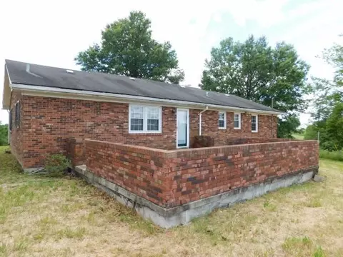 351 Thompson, Lancaster, KY 40444 photo 24