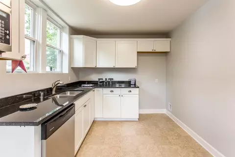 139 E 8th St, Paris, KY 40361 photo 6