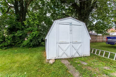139 E 8th St, Paris, KY 40361 photo 22