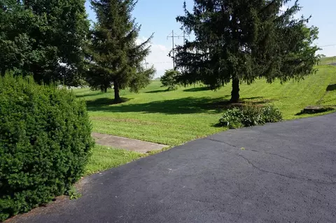 740 Fall Lick Rd, Lancaster, KY 40444 photo 10