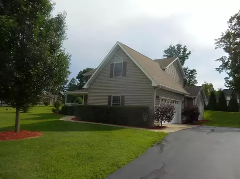 375 Eagle Dr, Morehead, KY 40351 photo 2
