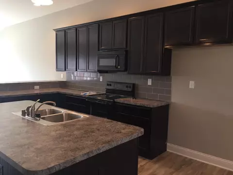 203 Kendall Dr, Georgetown, KY 40324 photo 3