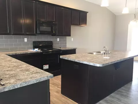 203 Kendall Dr, Georgetown, KY 40324 photo 2