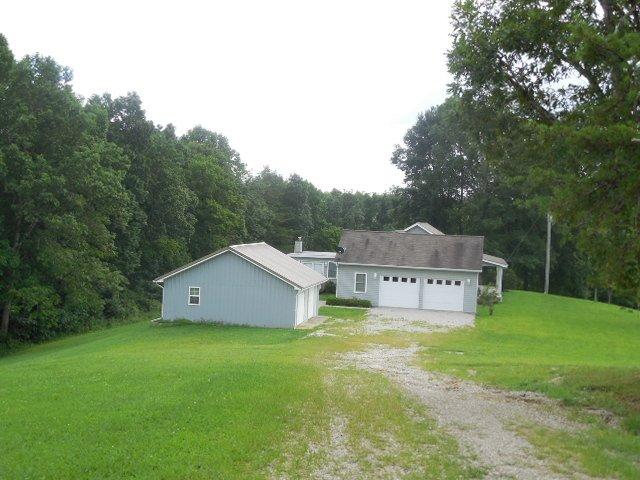 450 Fultz Rd, Morehead, KY 40351 photo 3