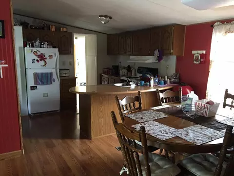 451 Edgewater Forest Rd, Corbin, KY 40701 photo 2
