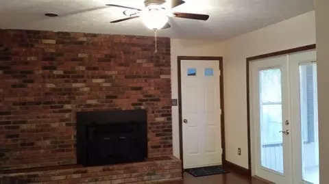 295 Maple Ave, Burnside, KY 42519 photo 5