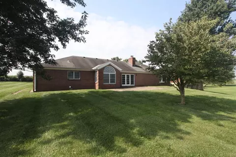 538 Sutton Ln, Lancaster, KY 40444 photo 2