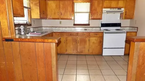 215 Hickory Nut Rd, Nancy, KY 42544 photo 5