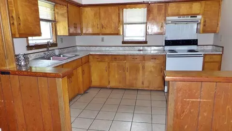 215 Hickory Nut Rd, Nancy, KY 42544 photo 7