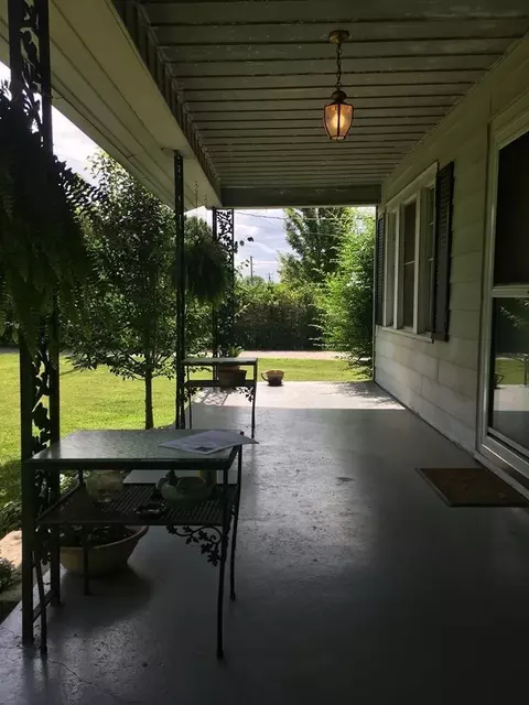 518 Dreyfus, Berea, KY 40403 photo 3