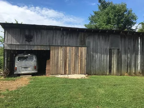 518 Dreyfus, Berea, KY 40403 photo 9