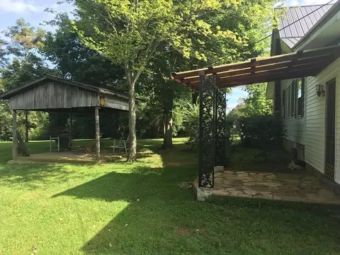 518 Dreyfus, Berea, KY 40403 photo 5