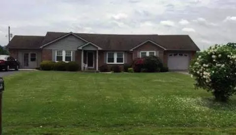106 Rainbow Dr, Berea, KY 40403 photo 1