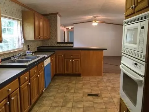 315 Eagle Rise Rd, Nancy, KY 42544 photo 3