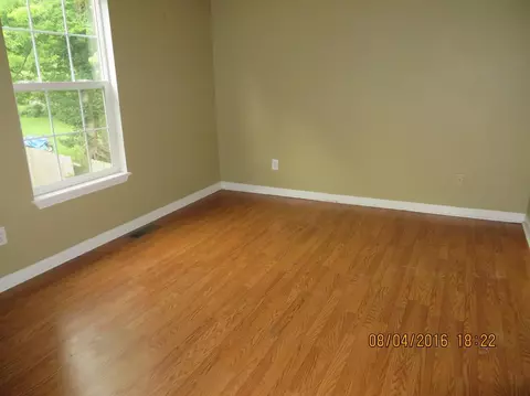 409 S Gratz, Midway, KY 40347 photo 9