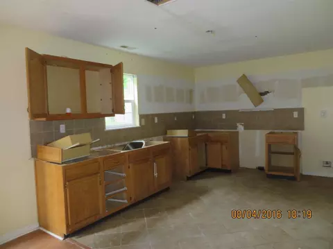 409 S Gratz, Midway, KY 40347 photo 4