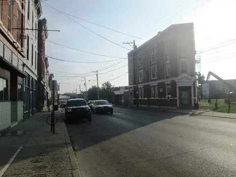 268 Pike St, Covington, KY 41011 photo 2