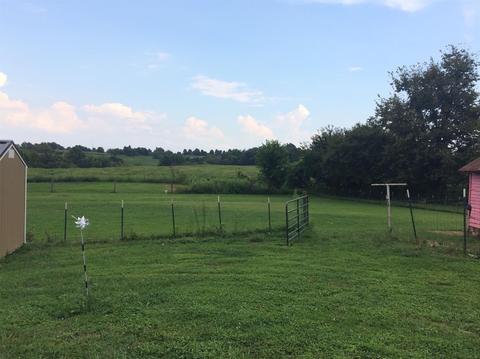 686 Buckeye Rd, Lancaster, KY 40444 photo 9