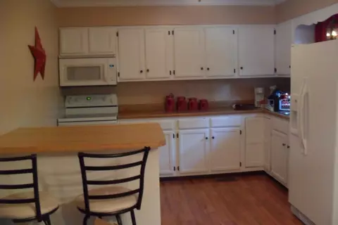328 Circle Dr, Morehead, KY 40351 photo 2