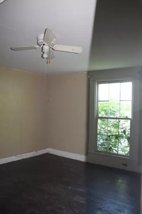 541 Vine St, Paris, KY 40361 photo 4