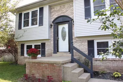 111 Rainbow Ct, Berea, KY 40403 photo 3