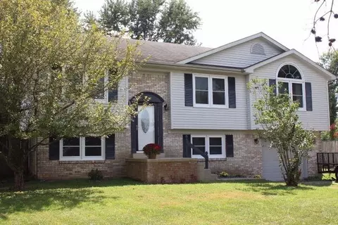 111 Rainbow Ct, Berea, KY 40403 photo 1