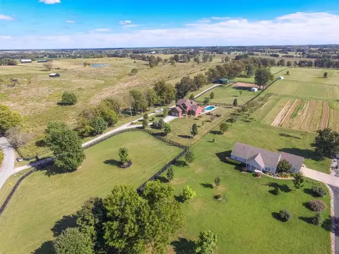 2500 Bethlehem Rd, Paris, KY 40361 photo 2