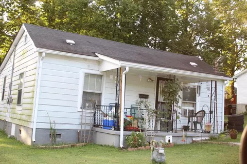 304 Fields Ave, Paris, KY 40361 photo 1