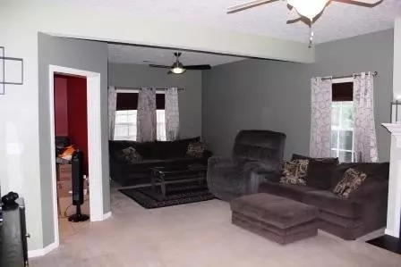 103 Back Stretch Dr, Georgetown, KY 40324 photo 3