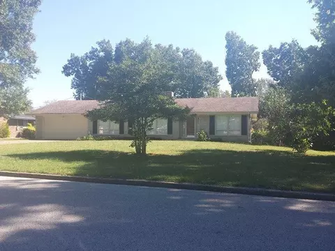 116 Circle Dr, Berea, KY 40403 photo 1