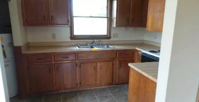  120 Hayden Dr, Bardstown, KY 40004 photo 3