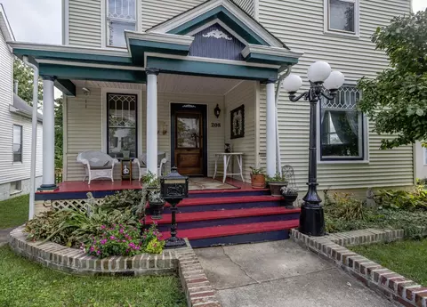 208 Bourbon St, Georgetown, KY 40324 photo 3