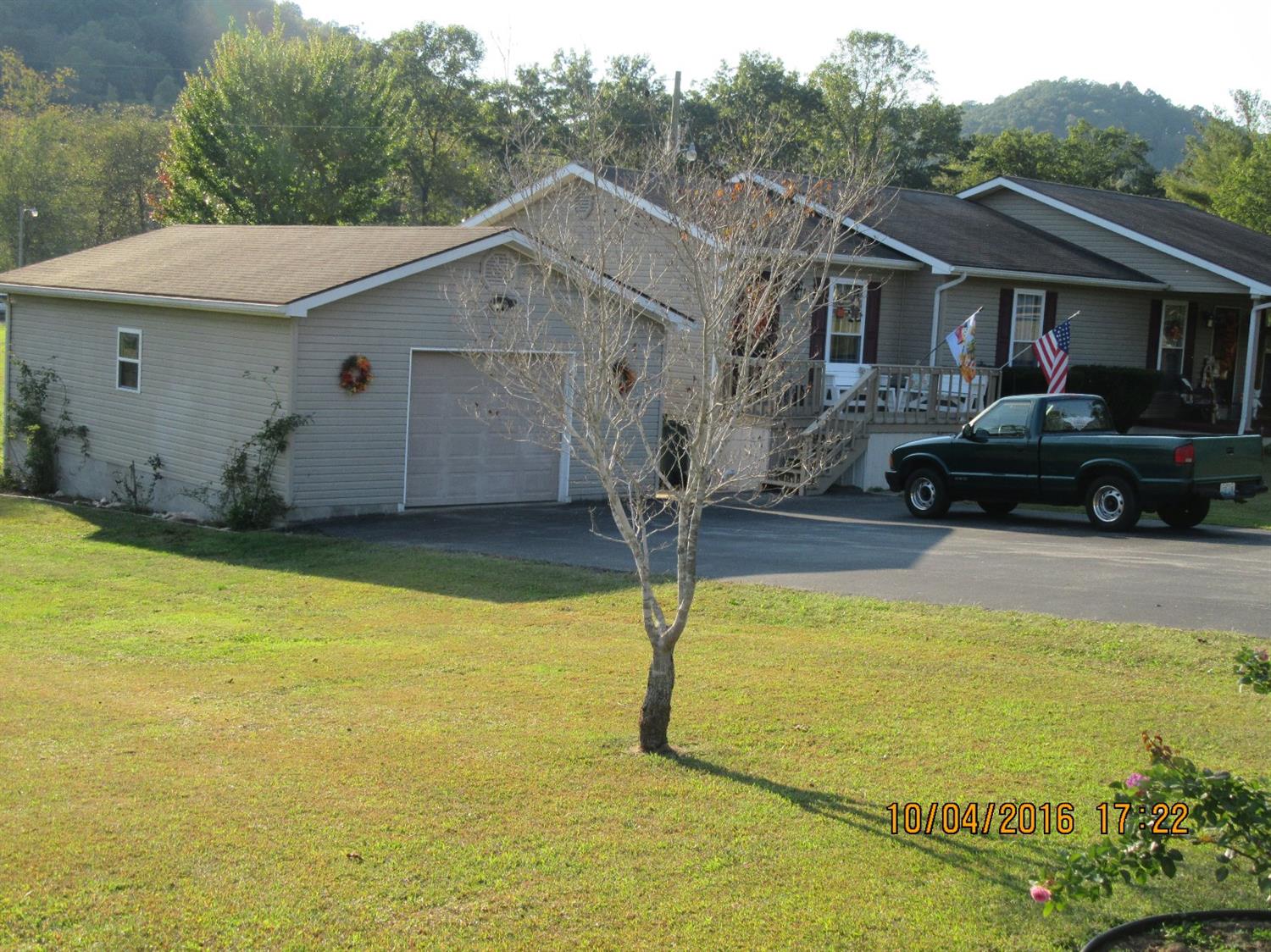 2303 Rock Fork Rd, Morehead, KY 40351 photo 3