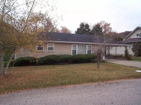 413 Bishop Ct, Morehead, KY 40351 photo 2