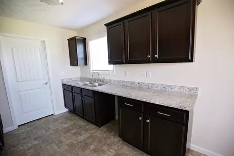 553 S Fork Dr, Berea, KY 40403 photo 3