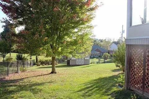 709 Hackney Ct, Richmond, KY 40475 photo 7
