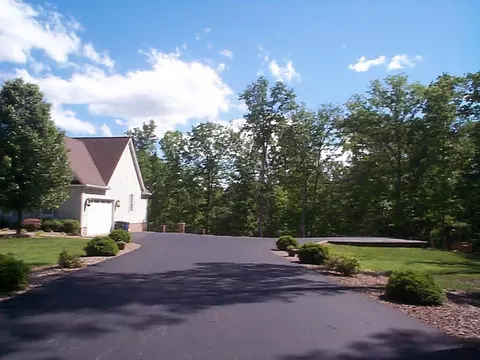 2100 Eagle Dr, Morehead, KY 40351 photo 3