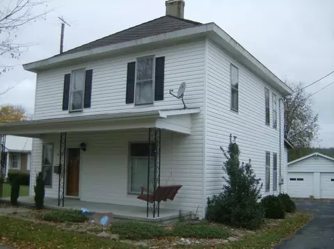 419 E 4th St, Augusta, KY 41002 photo 1