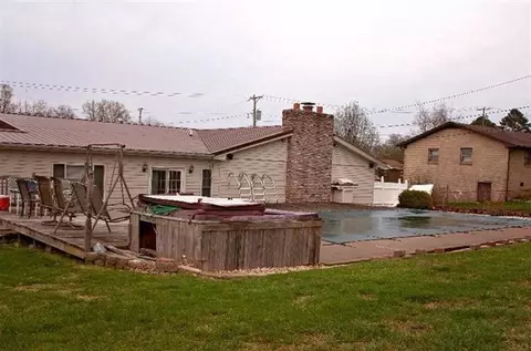 193 Mcfadden Dr, Corbin, KY 40701 photo 3