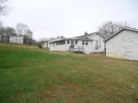 48 Frank Ave, Corbin, KY 40701 photo 4