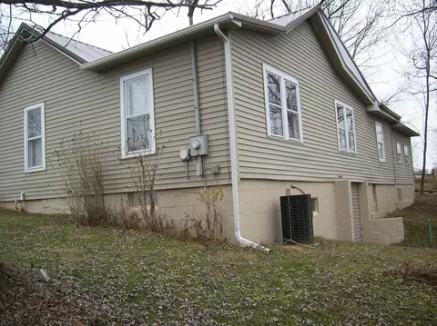 104 Fifth St, Berry, KY 41003 photo 3