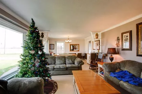 2850 Bardstown Trl, Waddy, KY 40076 photo 8