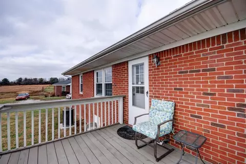 2850 Bardstown Trl, Waddy, KY 40076 photo 23