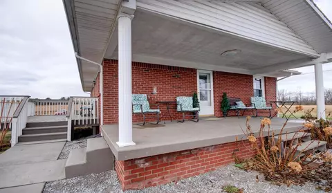 2850 Bardstown Trl, Waddy, KY 40076 photo 22