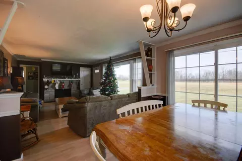 2850 Bardstown Trl, Waddy, KY 40076 photo 3