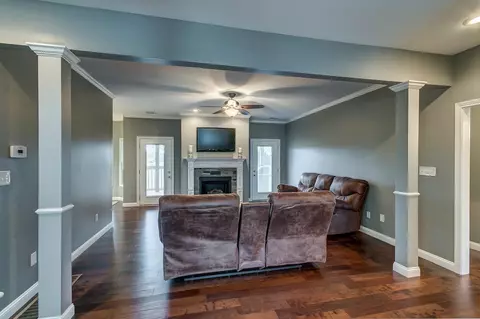 308 Bocote Dr, Berea, KY 40403 photo 4