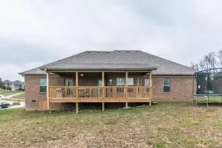 308 Bocote Dr, Berea, KY 40403 photo 2