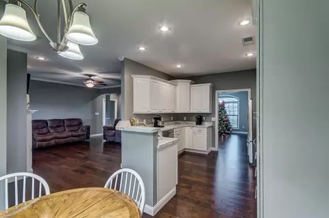 308 Bocote Dr, Berea, KY 40403 photo 9
