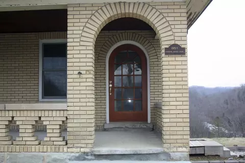 951 Highland Ave, Jackson, KY 41339 photo 2